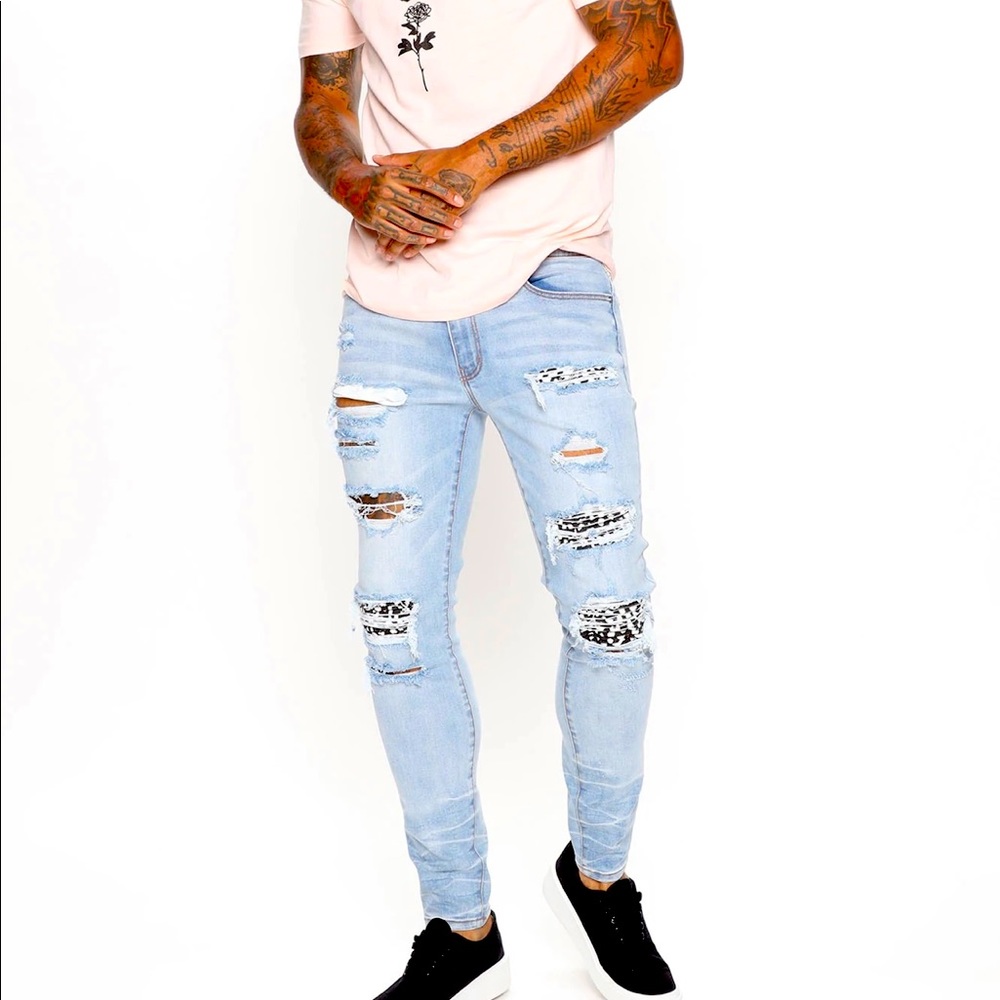 Mens skinny jeans, light wash, size 40, brand new with tags, smoke free home
